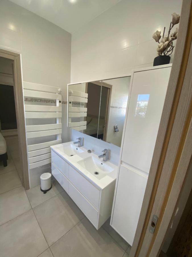 Proche Plage ,Lumineux, Confort Et Bien Situe Villa Meze Exterior photo